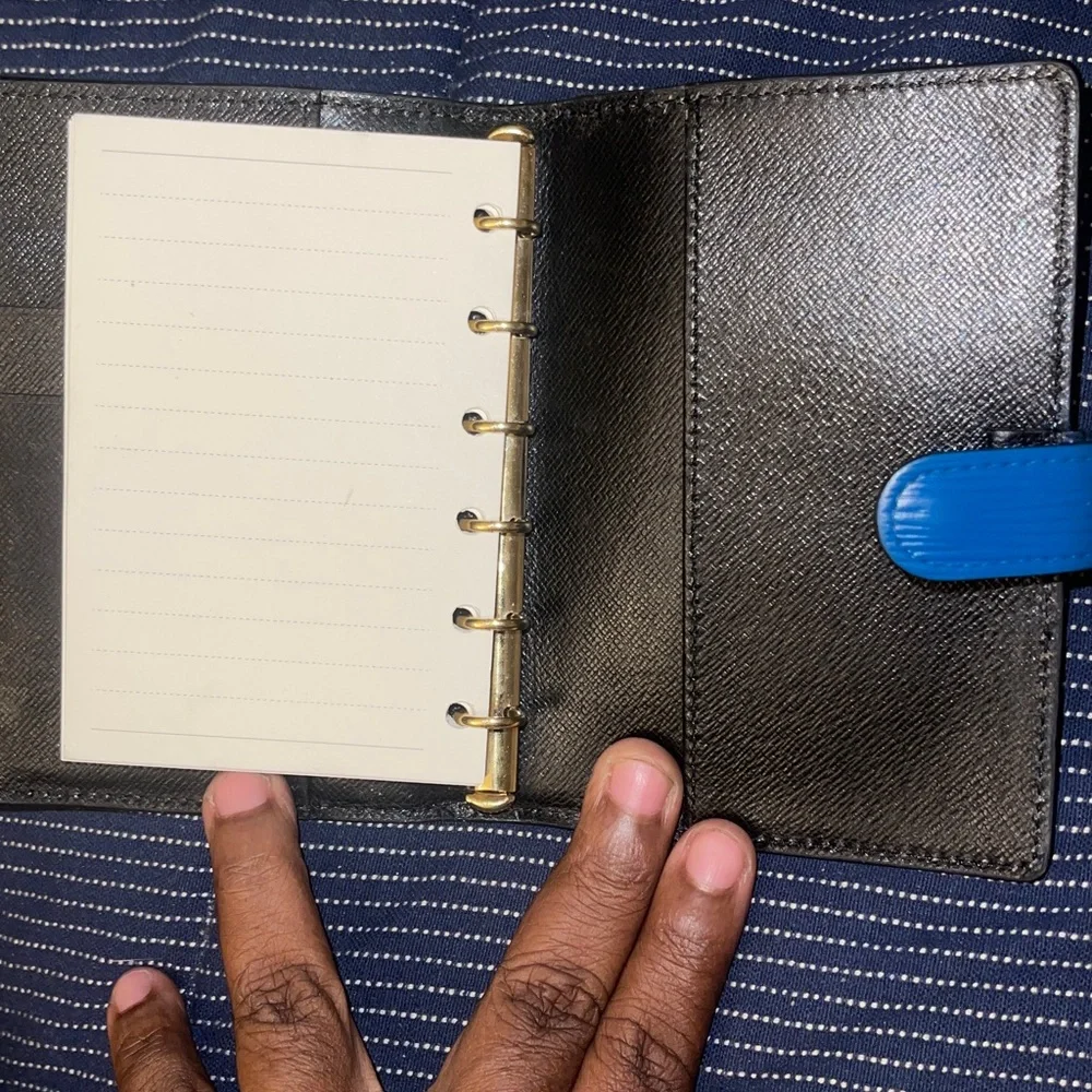 Authentic Vintage Epi Louis Vuitton PM Vibrant Blue Textured Agenda 6 Rings - Picture 6 of 12